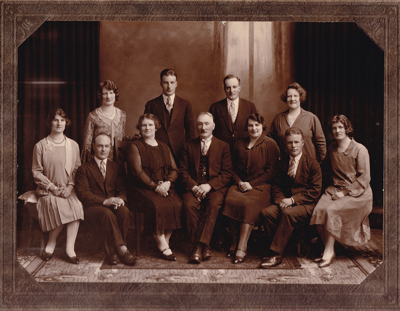 Photo of photos/Kenneth McLennan & Bessie Crosbie portrait_med